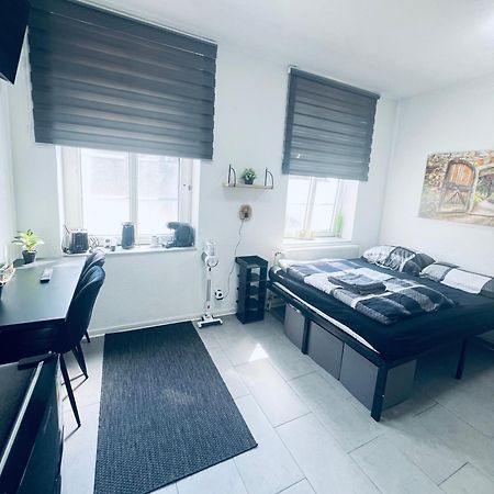 Traumhaftes 1-Zi Apartment Mit Gartennutzung Naehe Krefeld Hbf Экстерьер фото